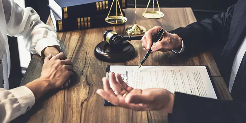 Three Reasons Why You Should Turn to Us for Legal Services